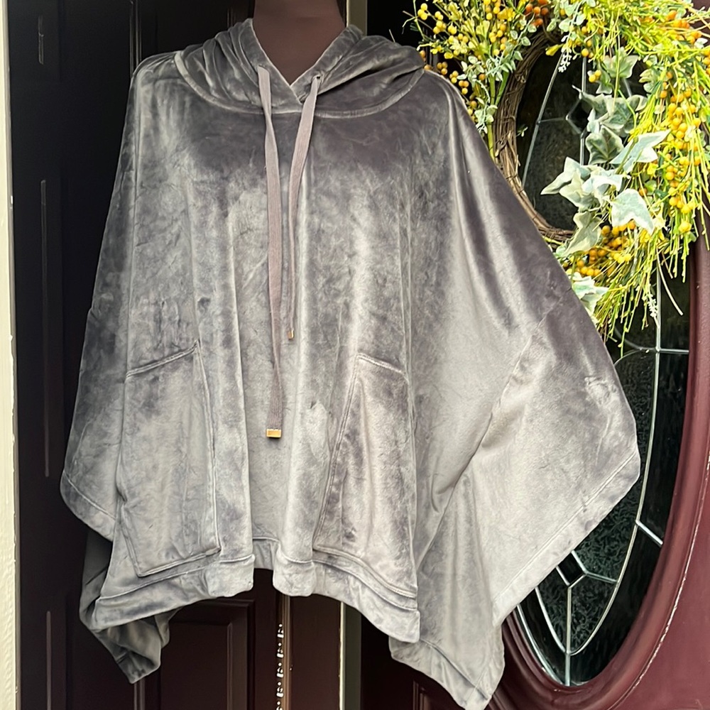 Soft Surroundings velvet hoodie for going out or snuggling inside size L / XL